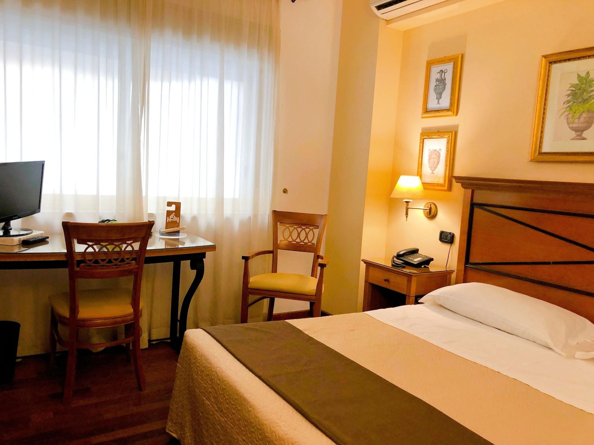 Florio Opera Hotel 3*