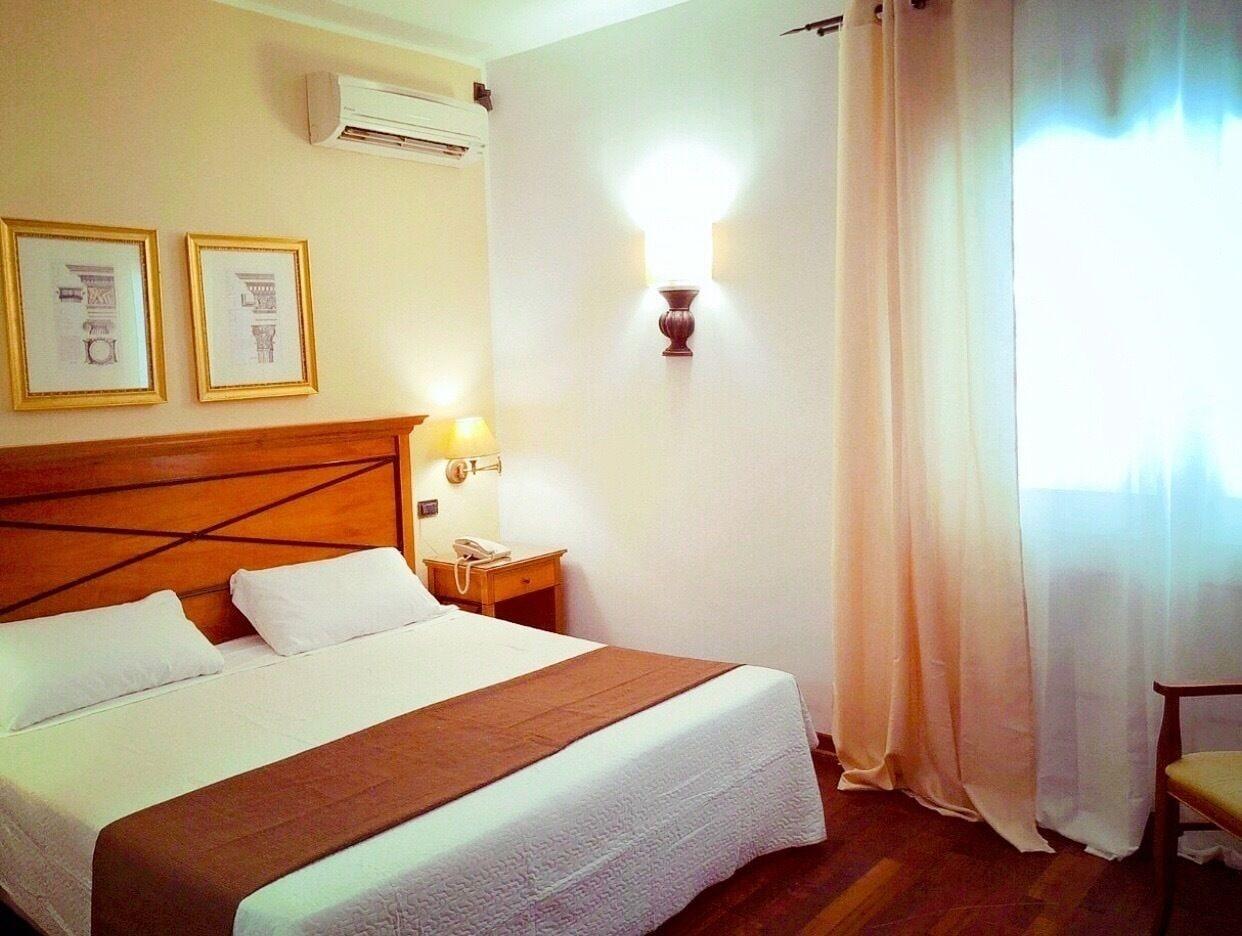 Hotel Florio Opera 3*