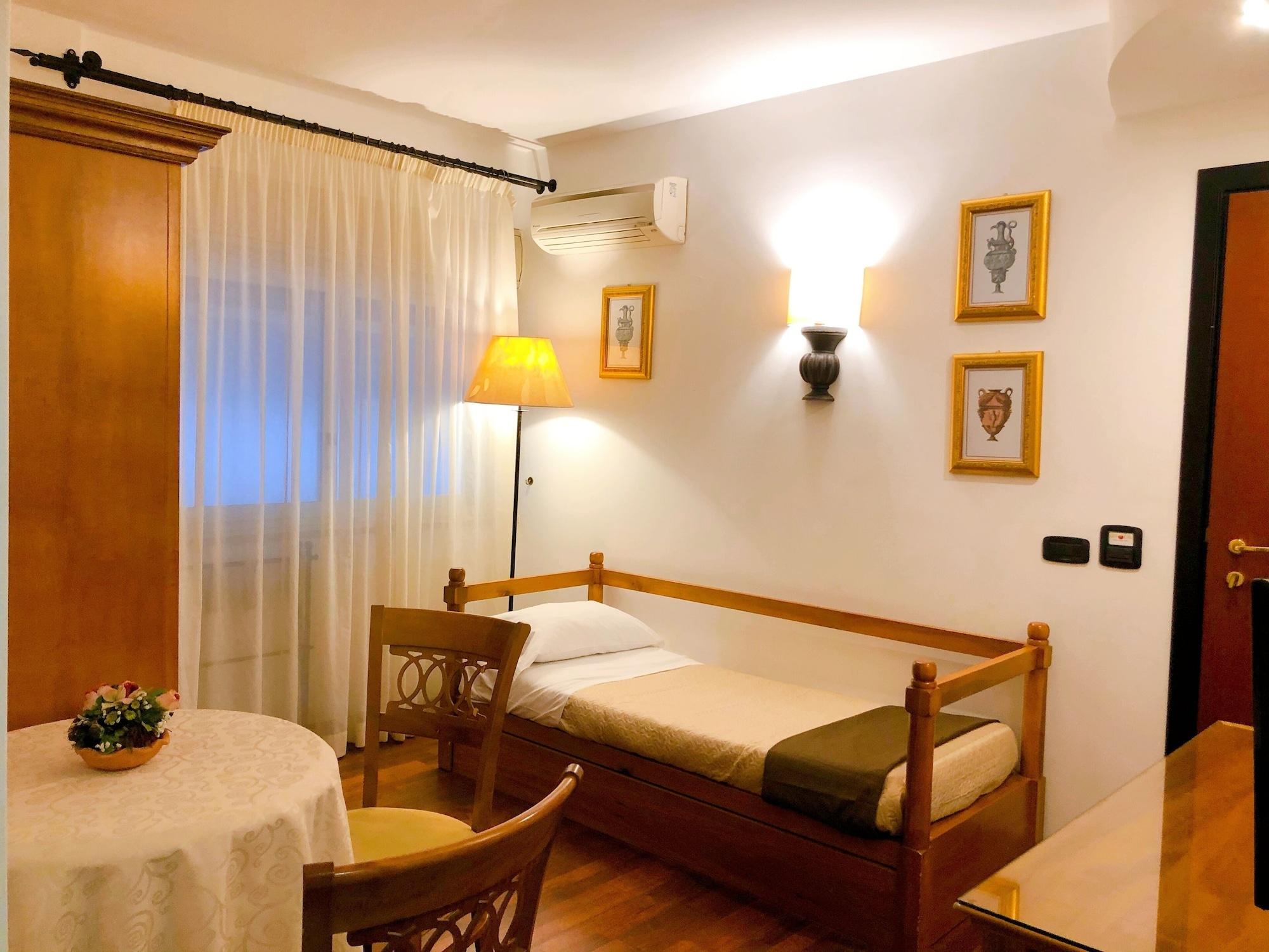 Florio Opera Hotel
