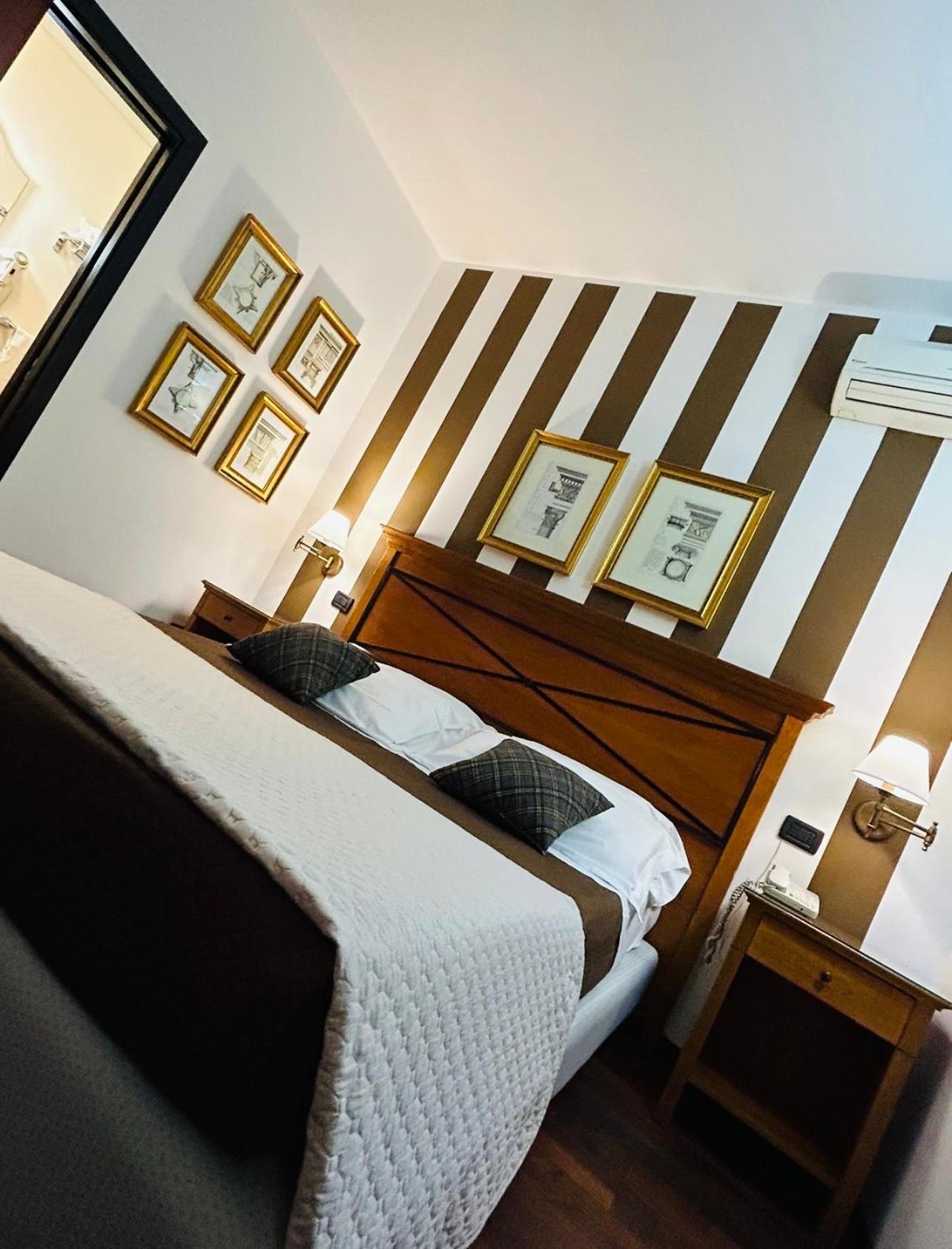 Florio Opera Hotel 3*