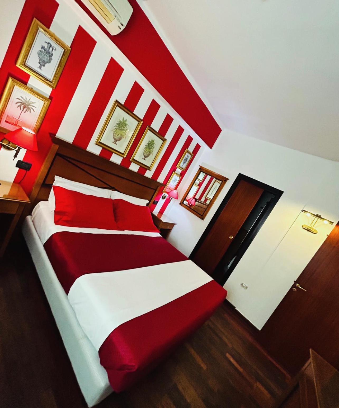 Florio Opera Hotel